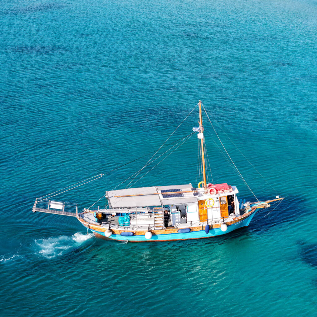 Rent a Boat in Paros