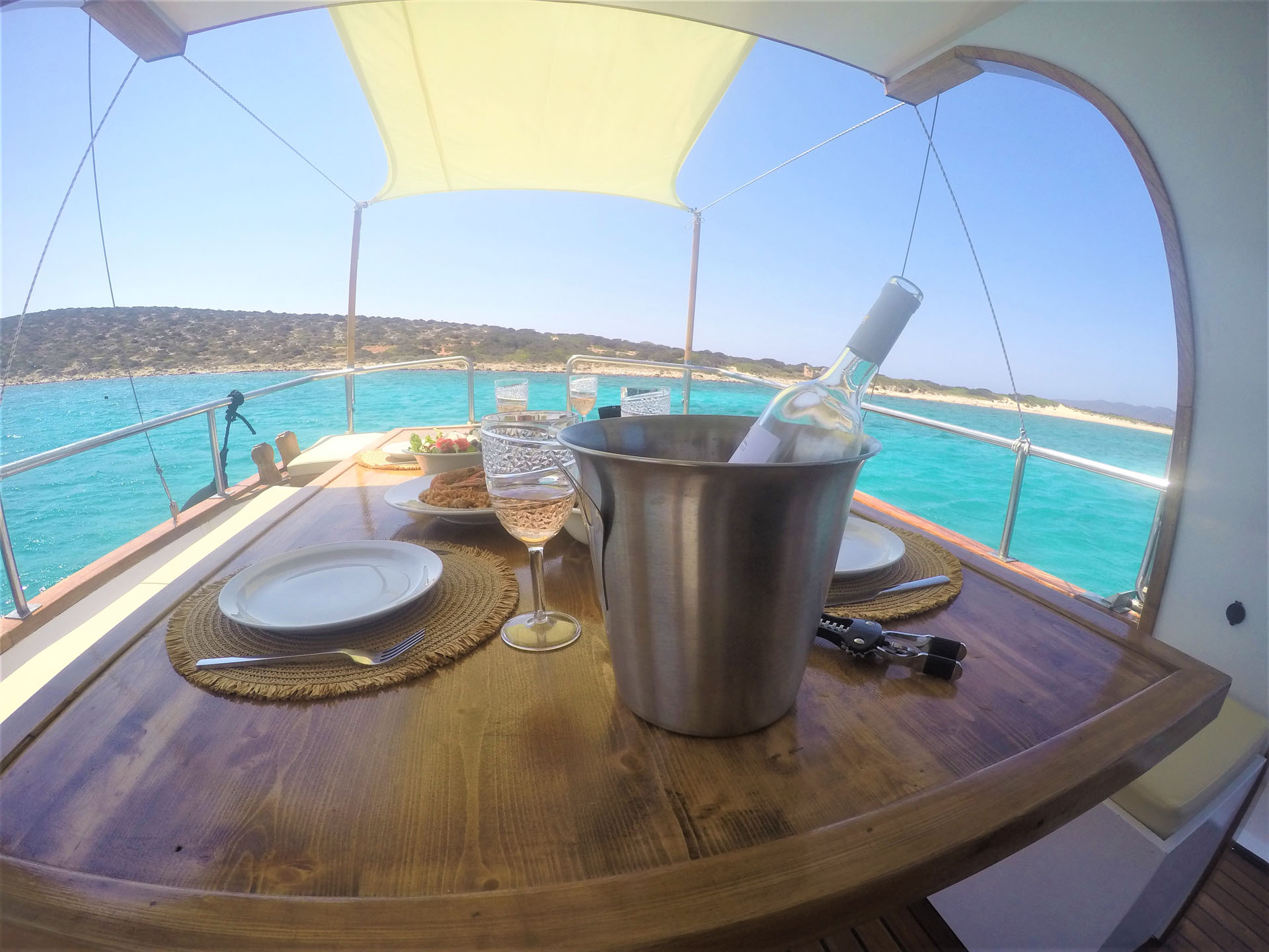 Rent a Boat in Paros