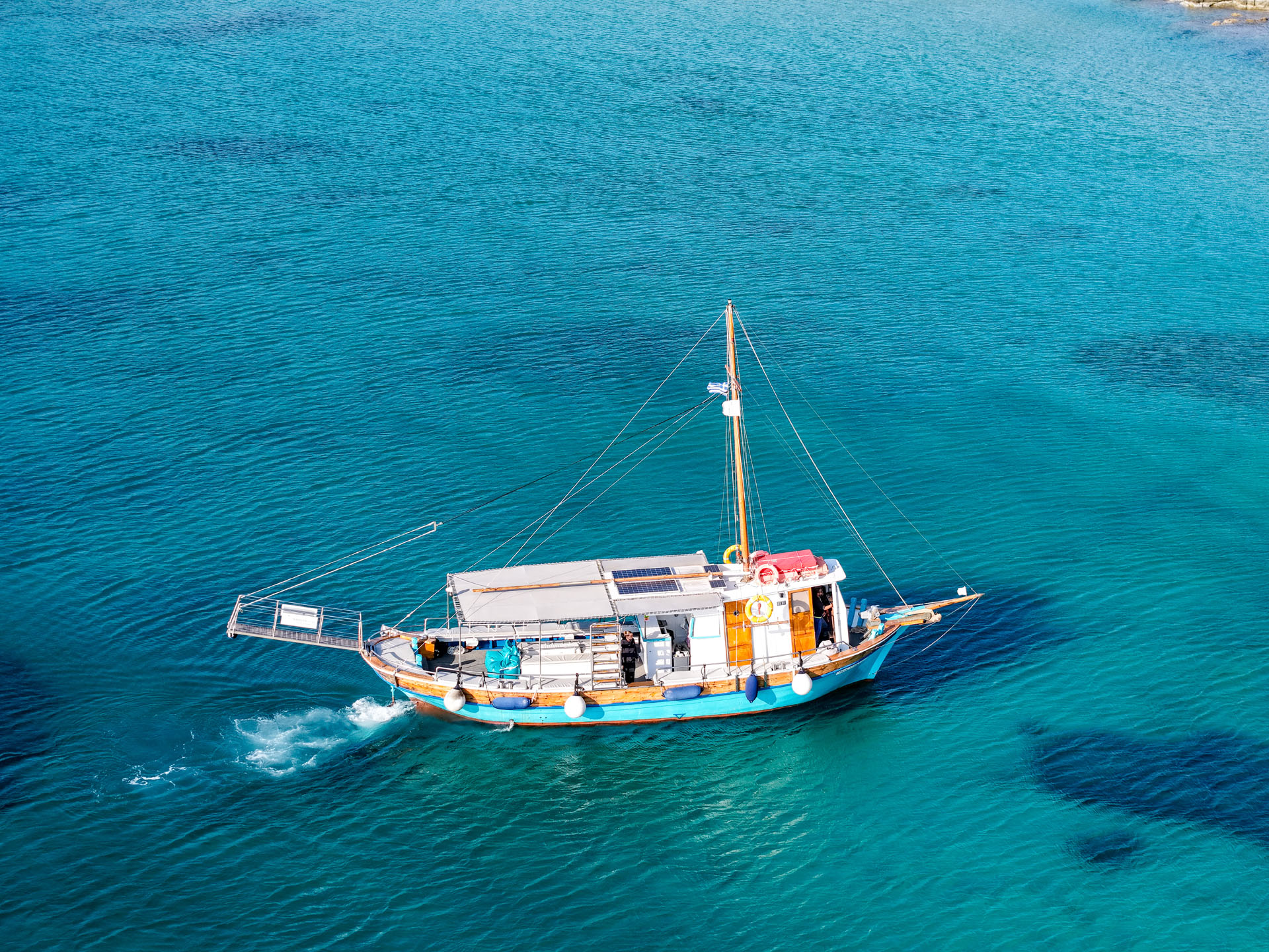 Rent a Boat in Paros